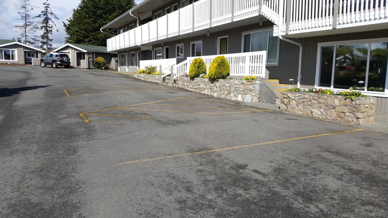 The Cedarwood Inn & Suites Sidney Exterior foto