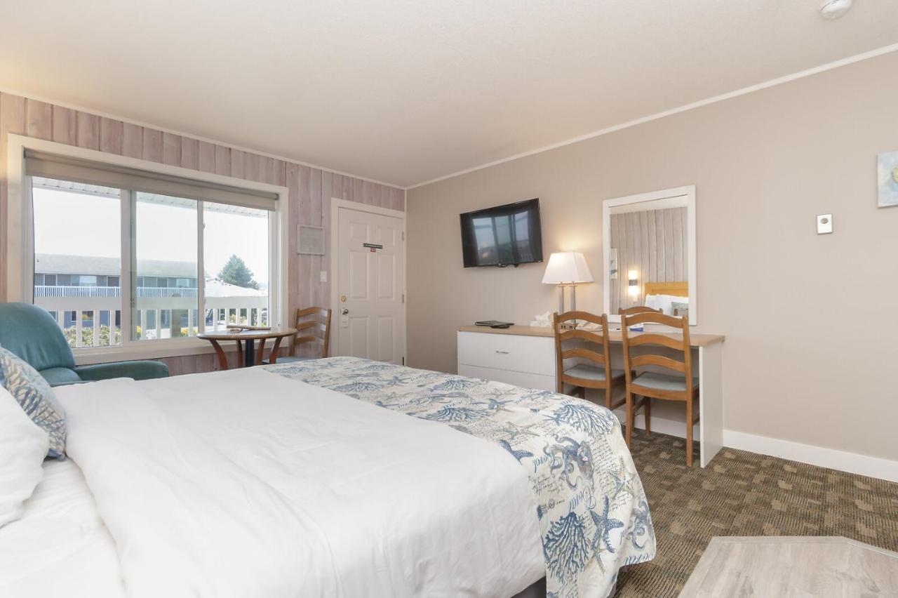The Cedarwood Inn & Suites Sidney Exterior foto